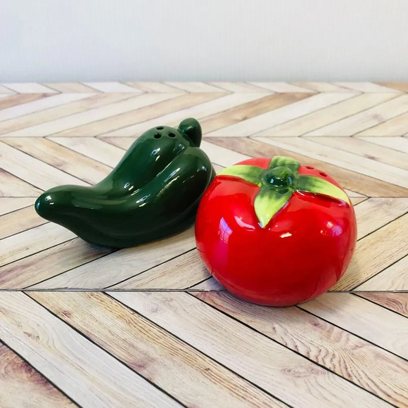 Taco Tuesday Hand Painted Ceramic Salt & Pepper Shakers Jalapeno Tomato - Picture 1 of 7